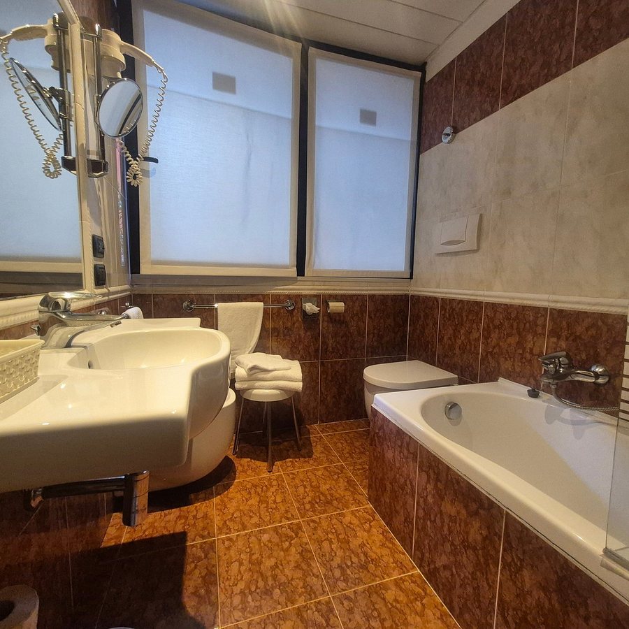 Antico Moro Hotel — Bathroom