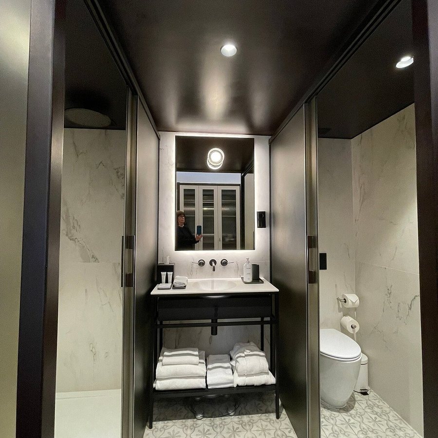 Antiga Casa Buenavista Barcelona Catalonia — Bathroom