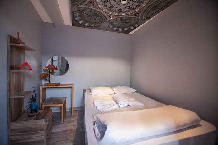 Antique Hostel Istanbul — Guest room