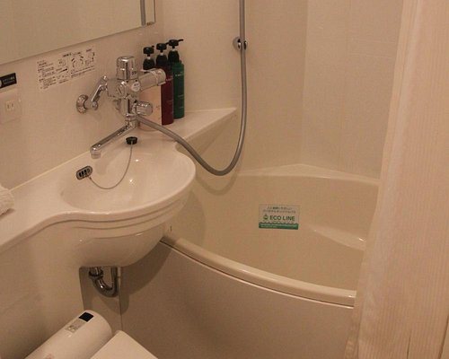 APA Hotel Higashi Nihombashi Ekimae — Bathroom