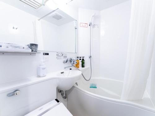 APA Hotel Keisei Ueno Ekimae — Bathroom