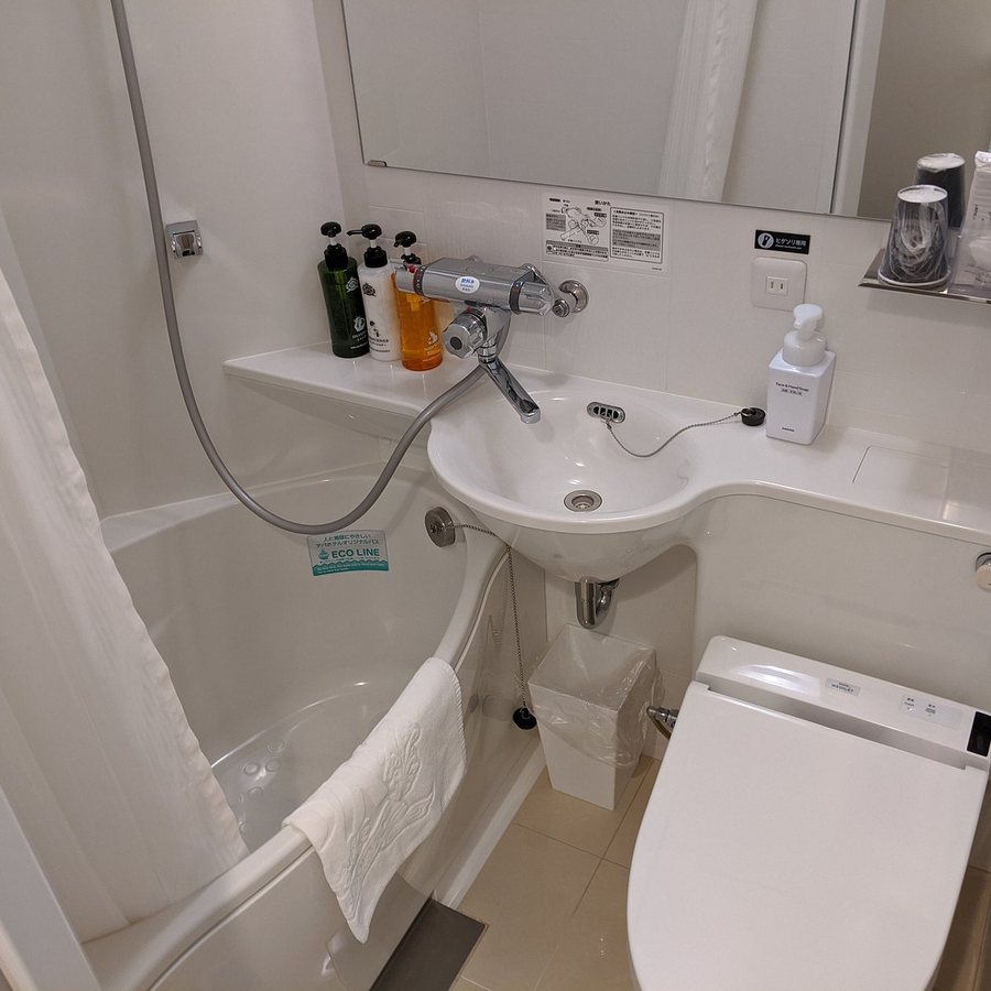 APA Hotel Kyoto Ekimae — Bathroom