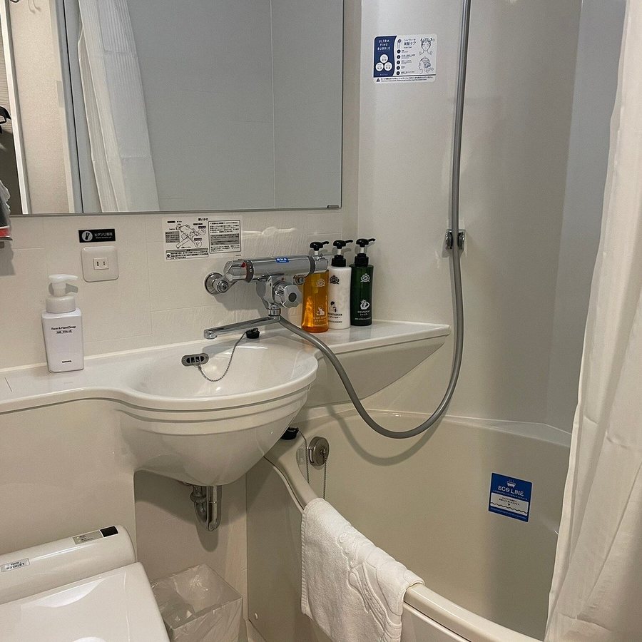 APA Hotel Sugamo Ekimae — Bathroom