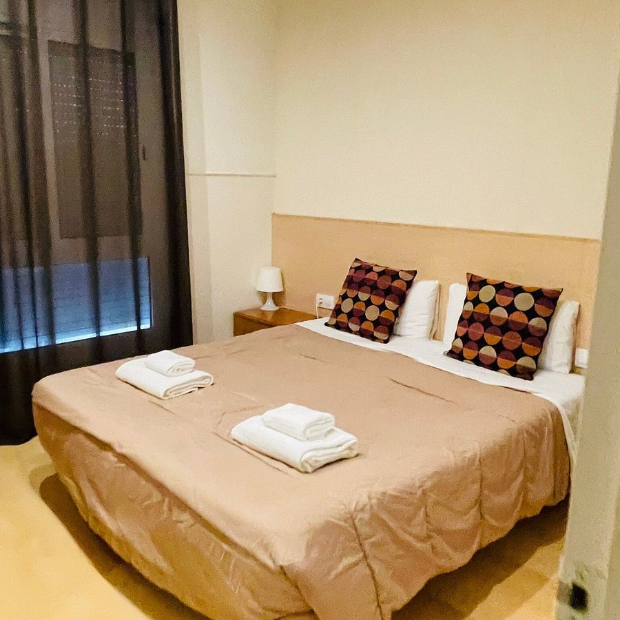 Apartamentos Sata Sagrada Familia Area Barcelona Catalonia — Guest room