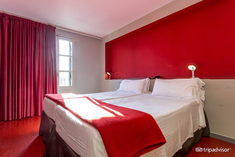 Apartaments Ciutat Vella Barcelona Catalonia — Guest room