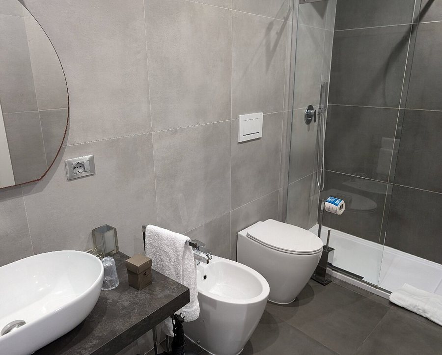 Aparthotel Bossi — Bathroom