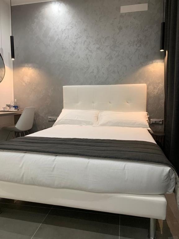 Aparthotel Bossi — Guest room