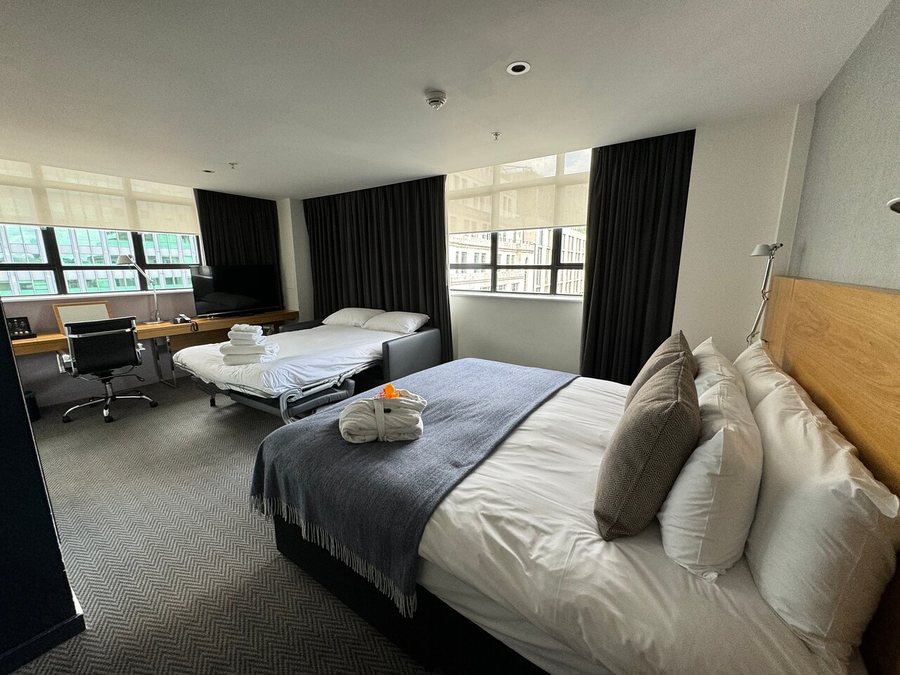 Apex City of London Hotel — Guest room