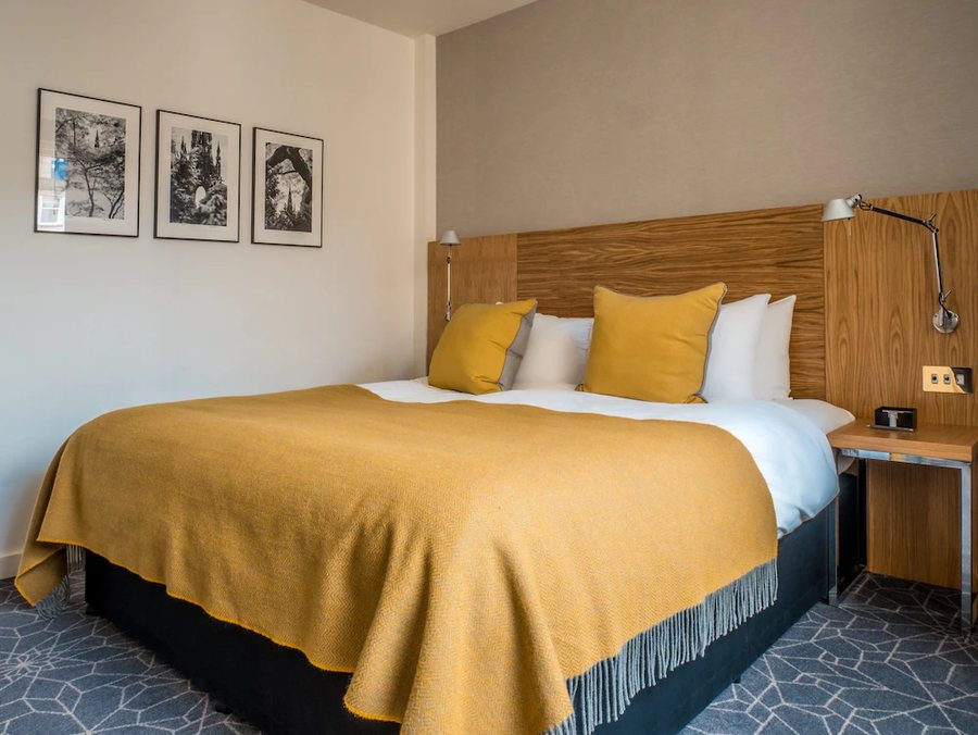 Apex Waterloo Place Hotel — Guest room