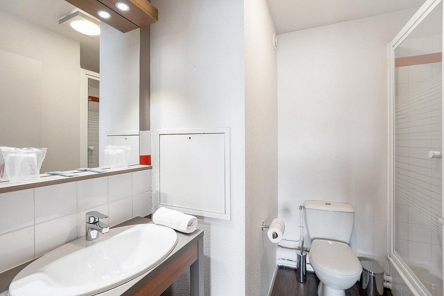 Appart City Collection Paris Gare de Lyon — Bathroom