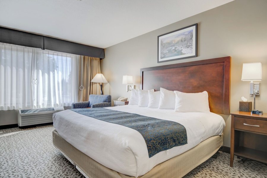 Apres Whitefish — Guest room