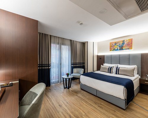 April Hotel Istanbul — Guest room