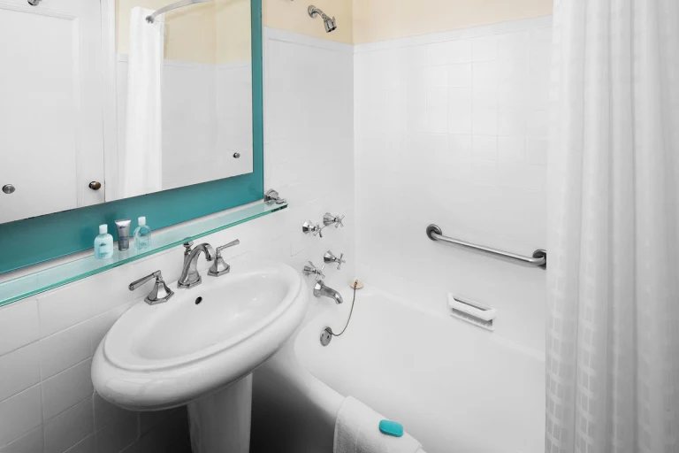 Apt 168 New York City New York — Bathroom