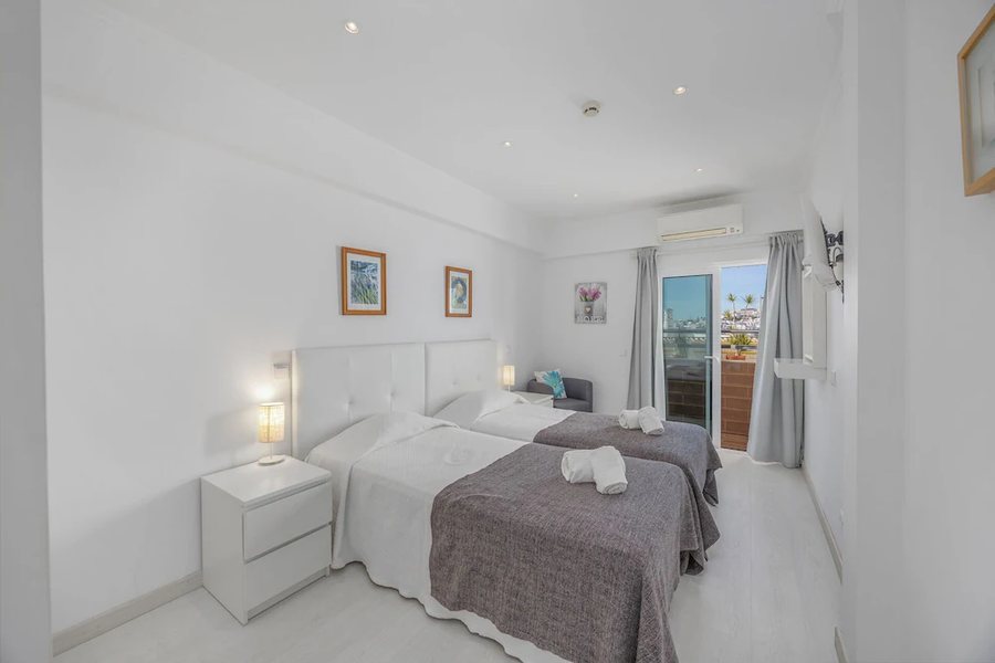 Aqua Mar Albufeira Aparthotel — Guest room
