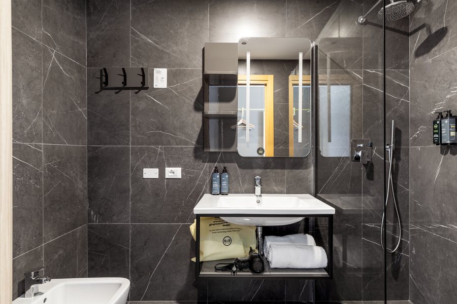 Aquamare Boutique B B — Bathroom
