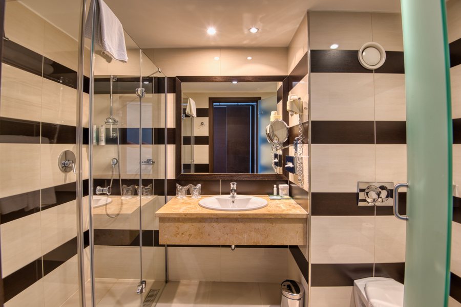 Aquaworld Resort Budapest — Bathroom