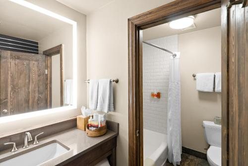Arabella Hotel Sedona Sedona Arizona — Bathroom