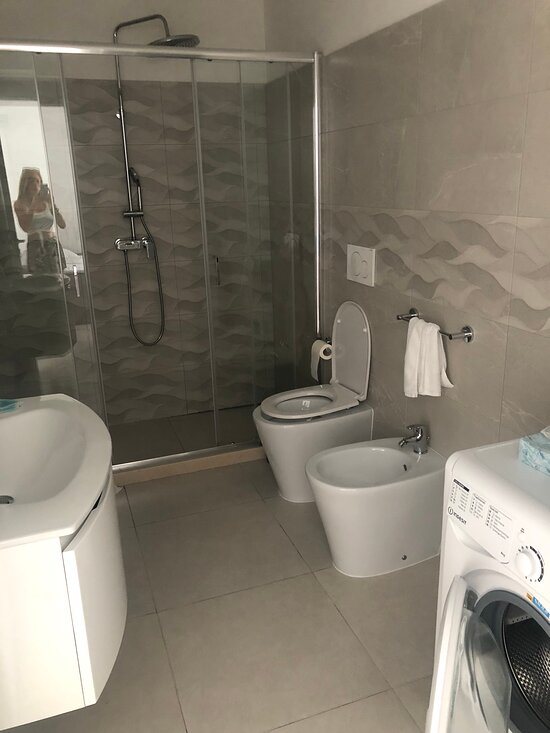 Arbor Exclusive — Bathroom