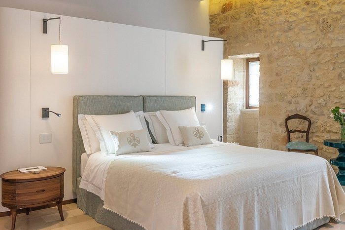Arbor Exclusive — Guest room