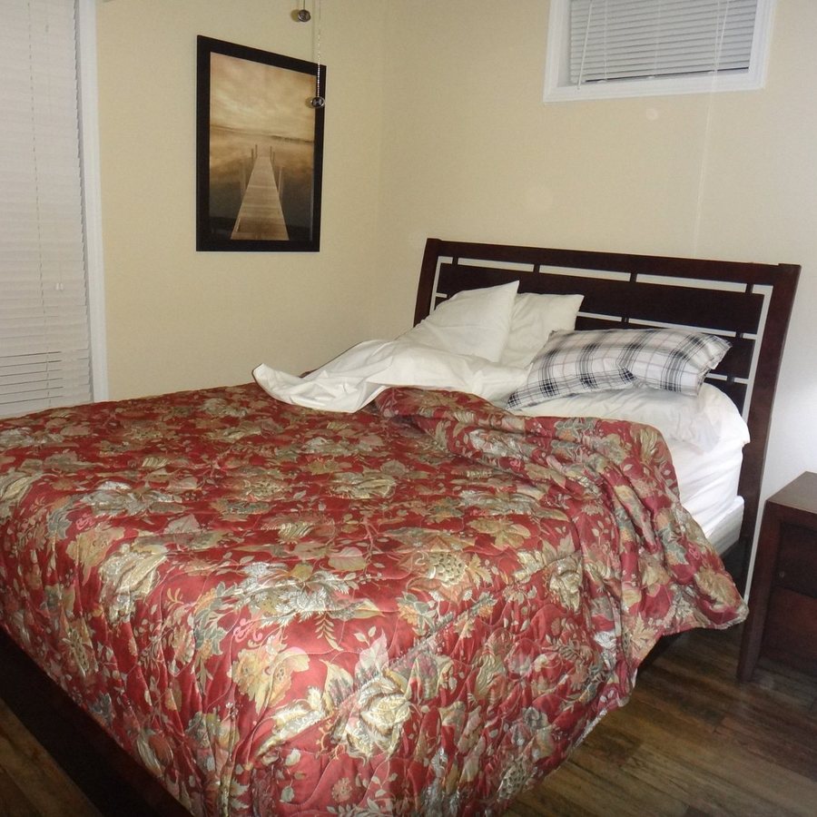 Arbor Terrace RV Community — Guest room