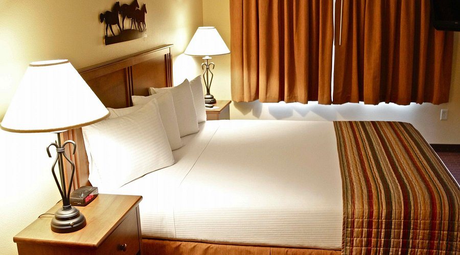Arbuckle Lodge Gillette — Guest room