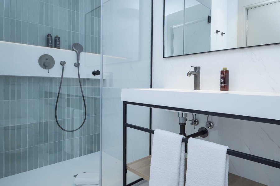 Arcelon Hotel Barcelona Catalonia — Bathroom