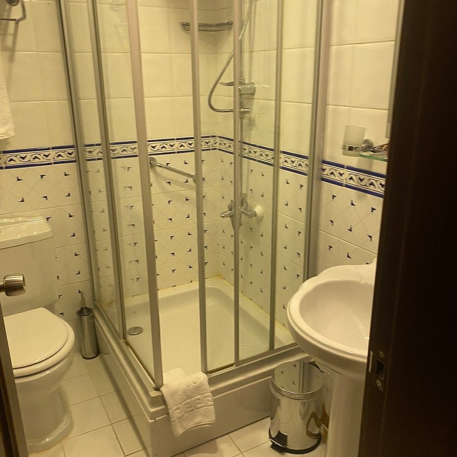 Arena Hotel Special Class Istanbul — Bathroom