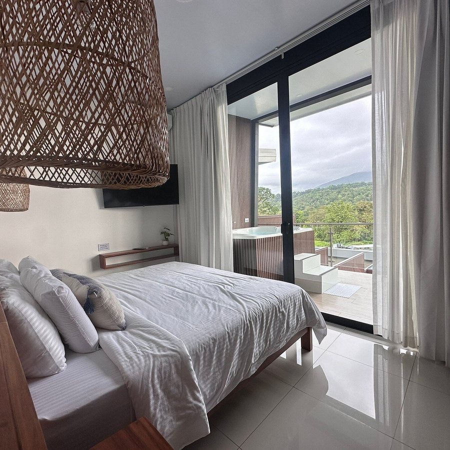 Arenal Heights Villas — Guest room