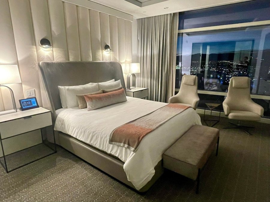 ARIA Sky Suites Las Vegas Nevada — Guest room
