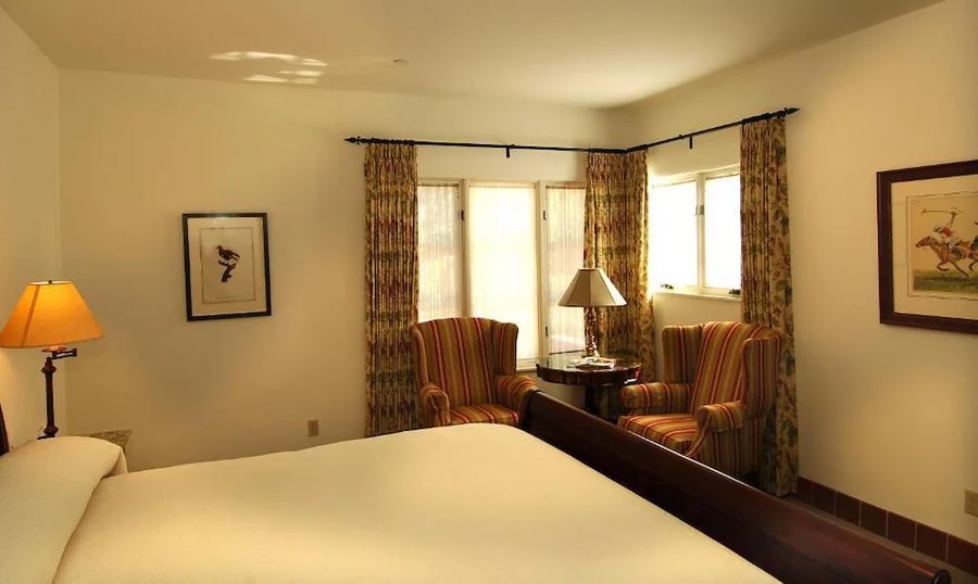 Arizona Inn — Guest room