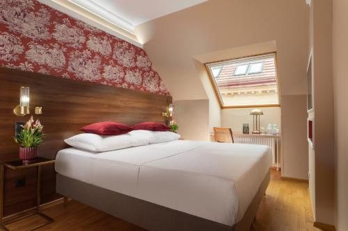 ARTIST Boutique Hotel — Guest room