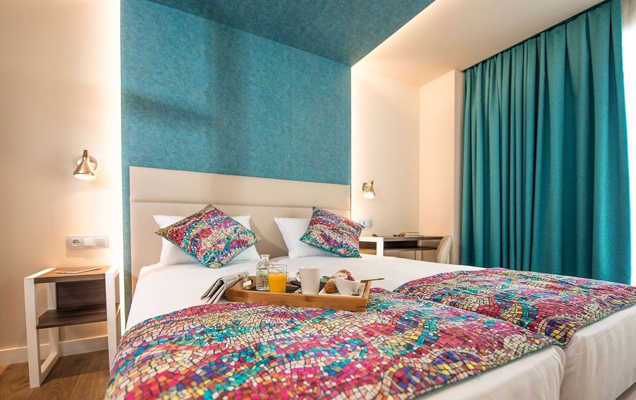 Arya Stadium Hotel Barcelona Catalonia — Guest room