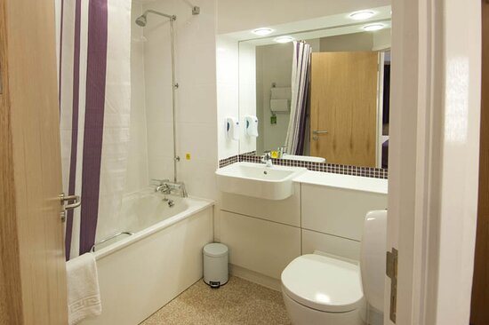 Ash Street Inn — Bathroom