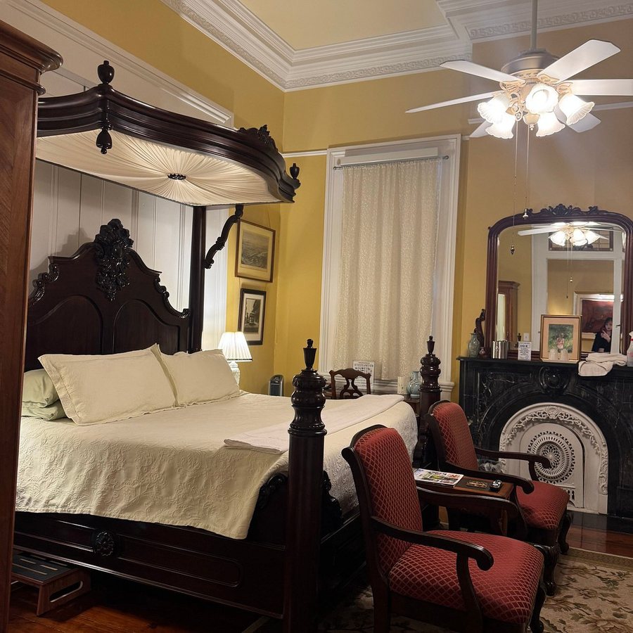 Ashton s Bed and Breakfast — Guest room