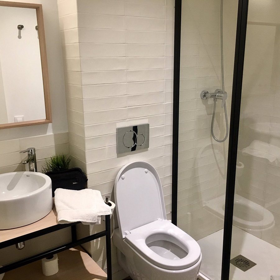 Aspasios Poblenou Apartments Barcelona Catalonia — Bathroom