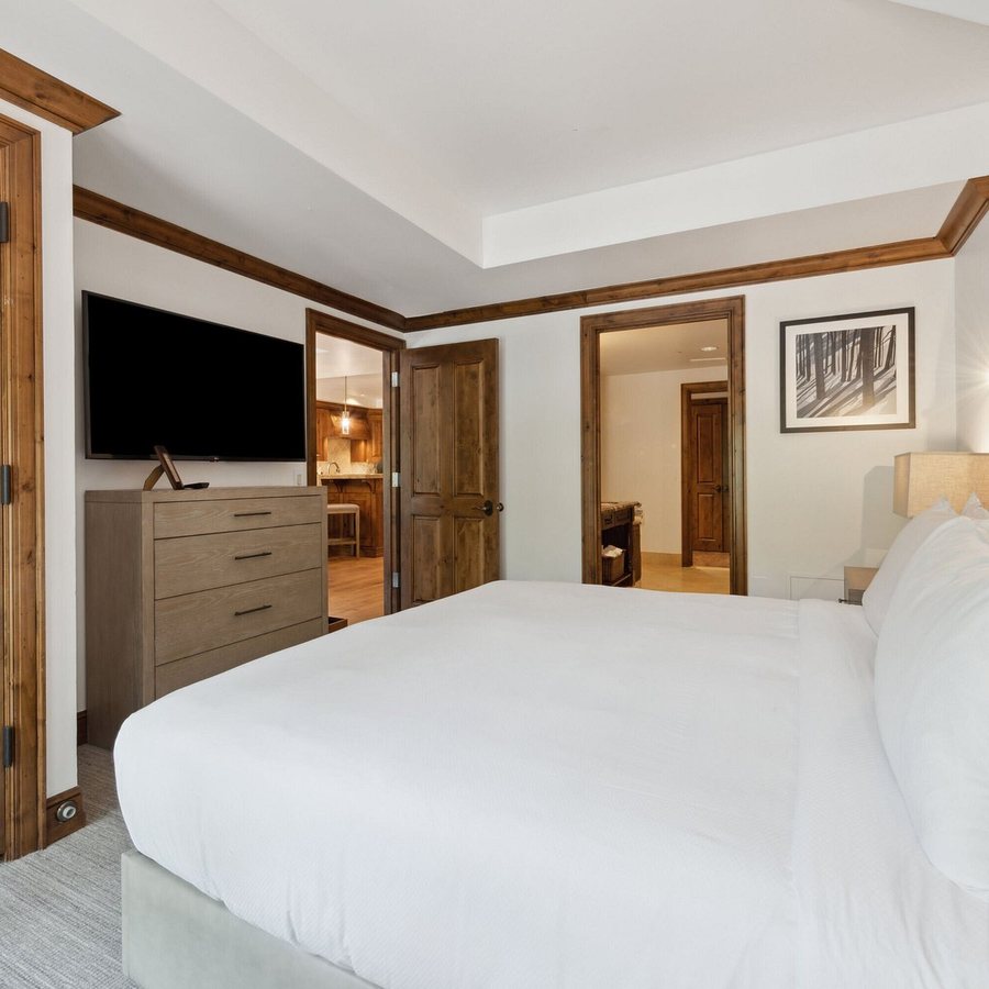 Aspen Resort — Guest room