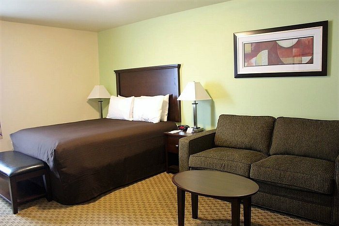Aspen Suites Hotel Sitka — Guest room