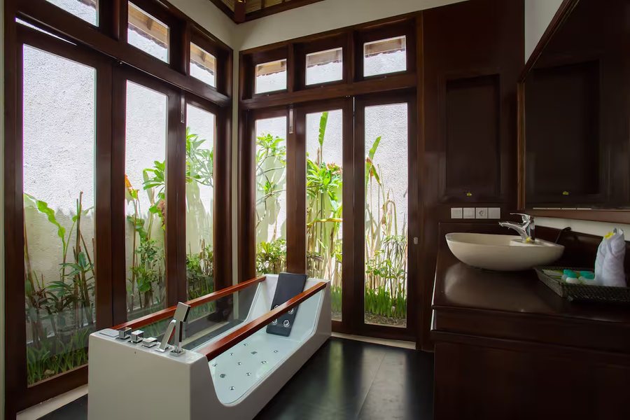 Astagina Resort Villas And Spa — Bathroom