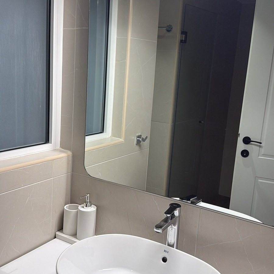 Astikon Xenofontos Suites — Bathroom