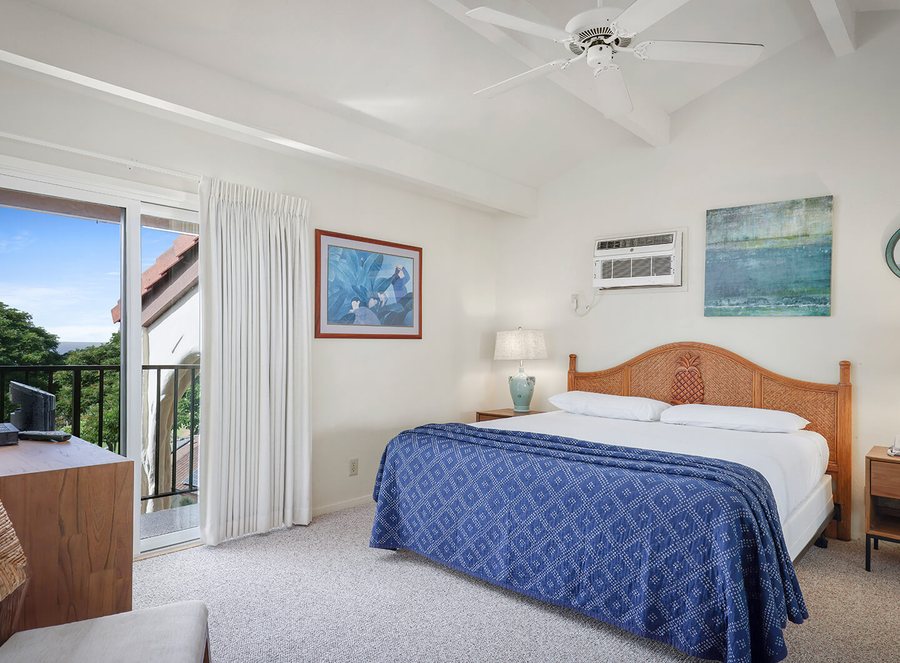 Aston Maui Hill — Guest room