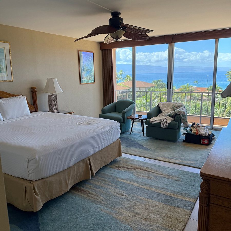 Aston Maui Kaanapali Villas Lahaina Maui Hawaii — Guest room