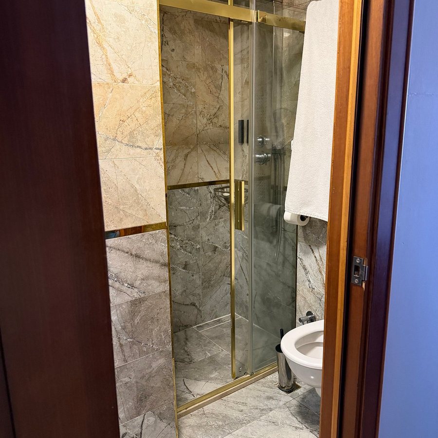 Asur Hotel Istanbul — Bathroom
