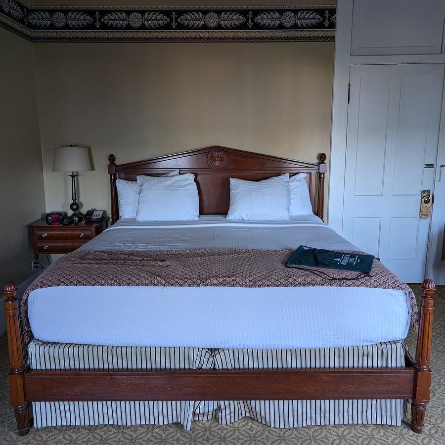Athenaeum Hotel — Guest room