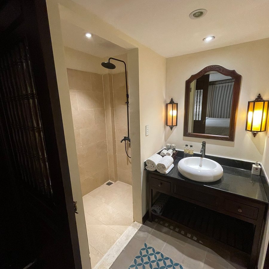 Athenia Boutique Hotel Spa — Bathroom