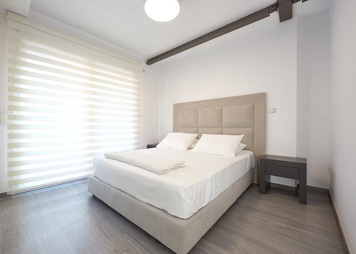 Athenian Residences — Guest room