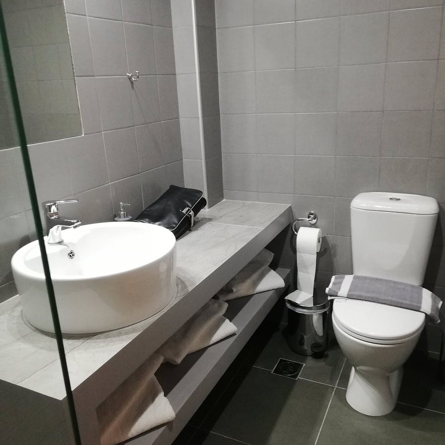 Athens Hawks — Bathroom