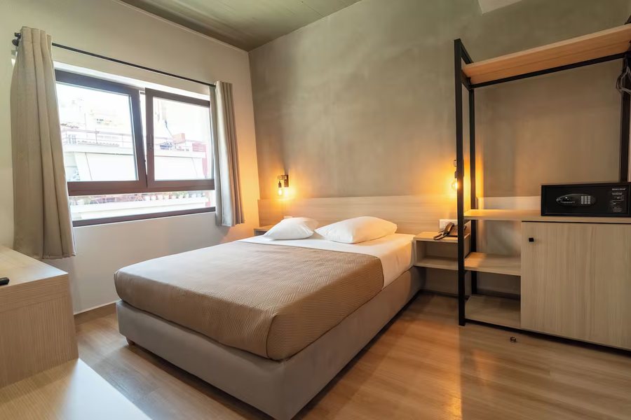Athens Hawks — Guest room