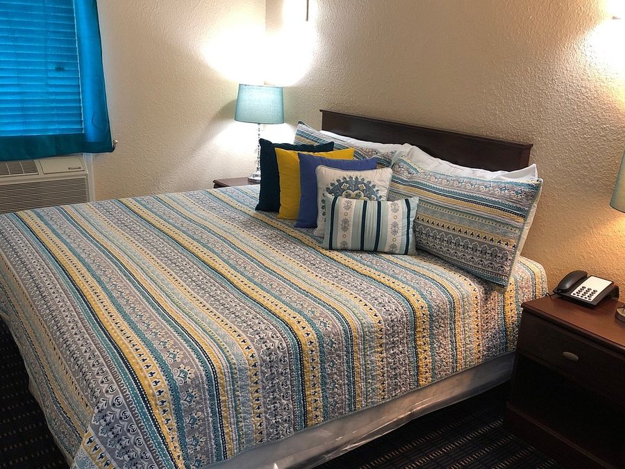 Athens Hotel Suites — Guest room