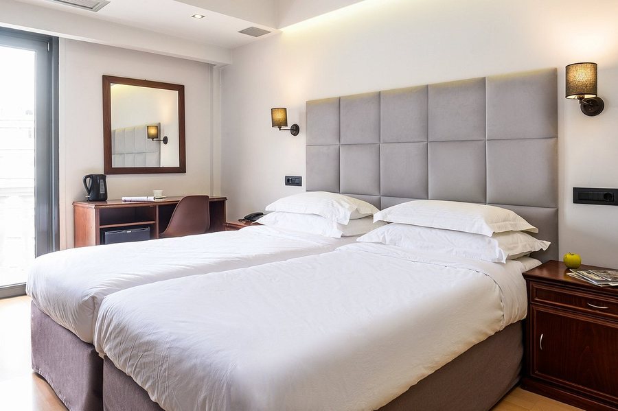 Athens Odeon Hotel — Guest room
