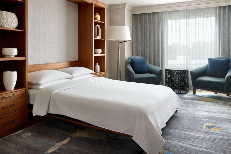 Atlanta Airport Marriott Gateway — Guest room